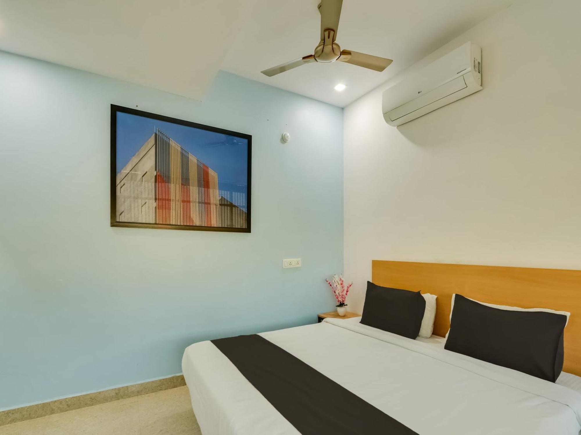 Super Townhouse Qualia Prime Hotel Near Nexus Mall Hyderabad Exteriör bild