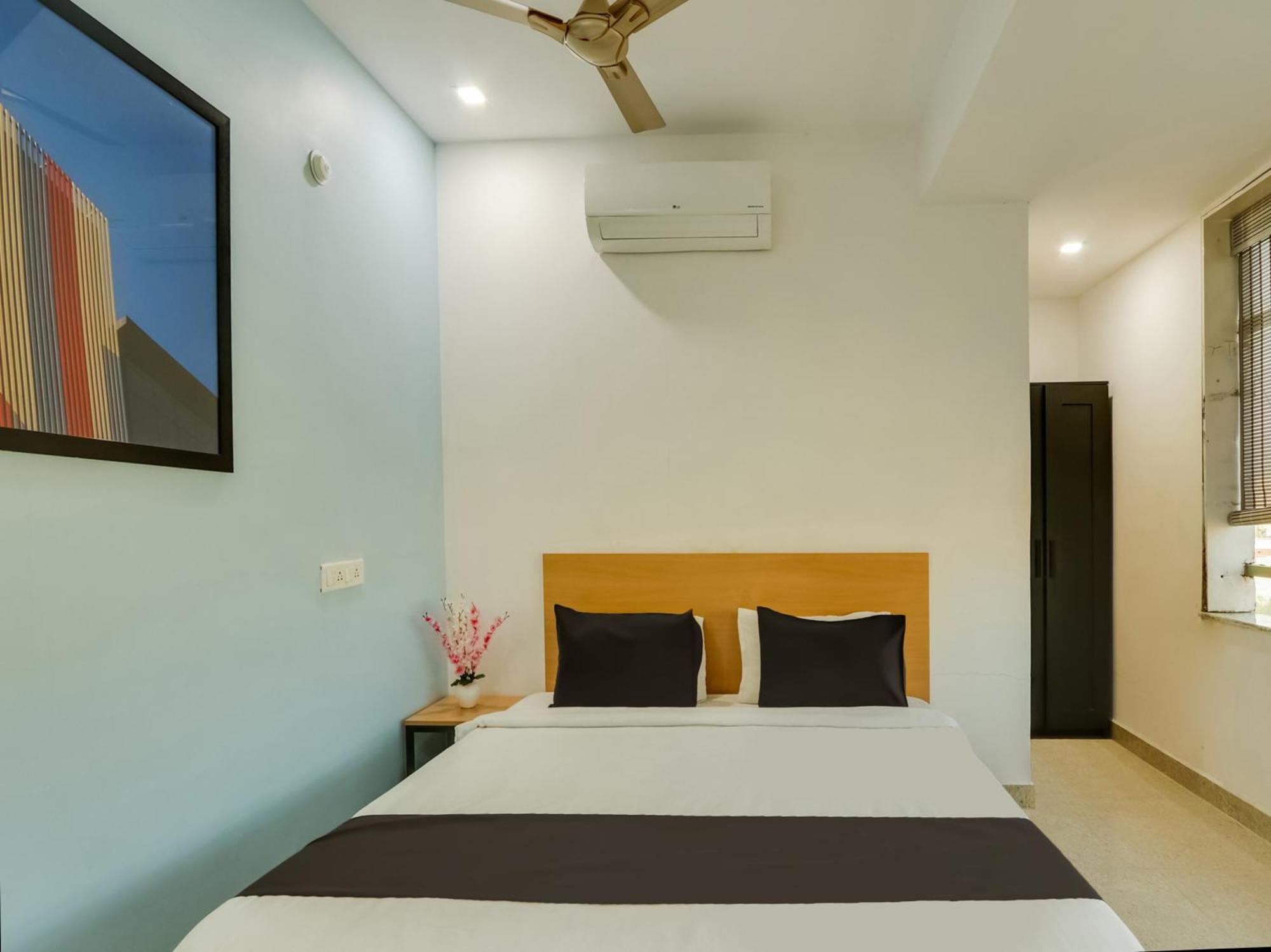 Super Townhouse Qualia Prime Hotel Near Nexus Mall Hyderabad Exteriör bild