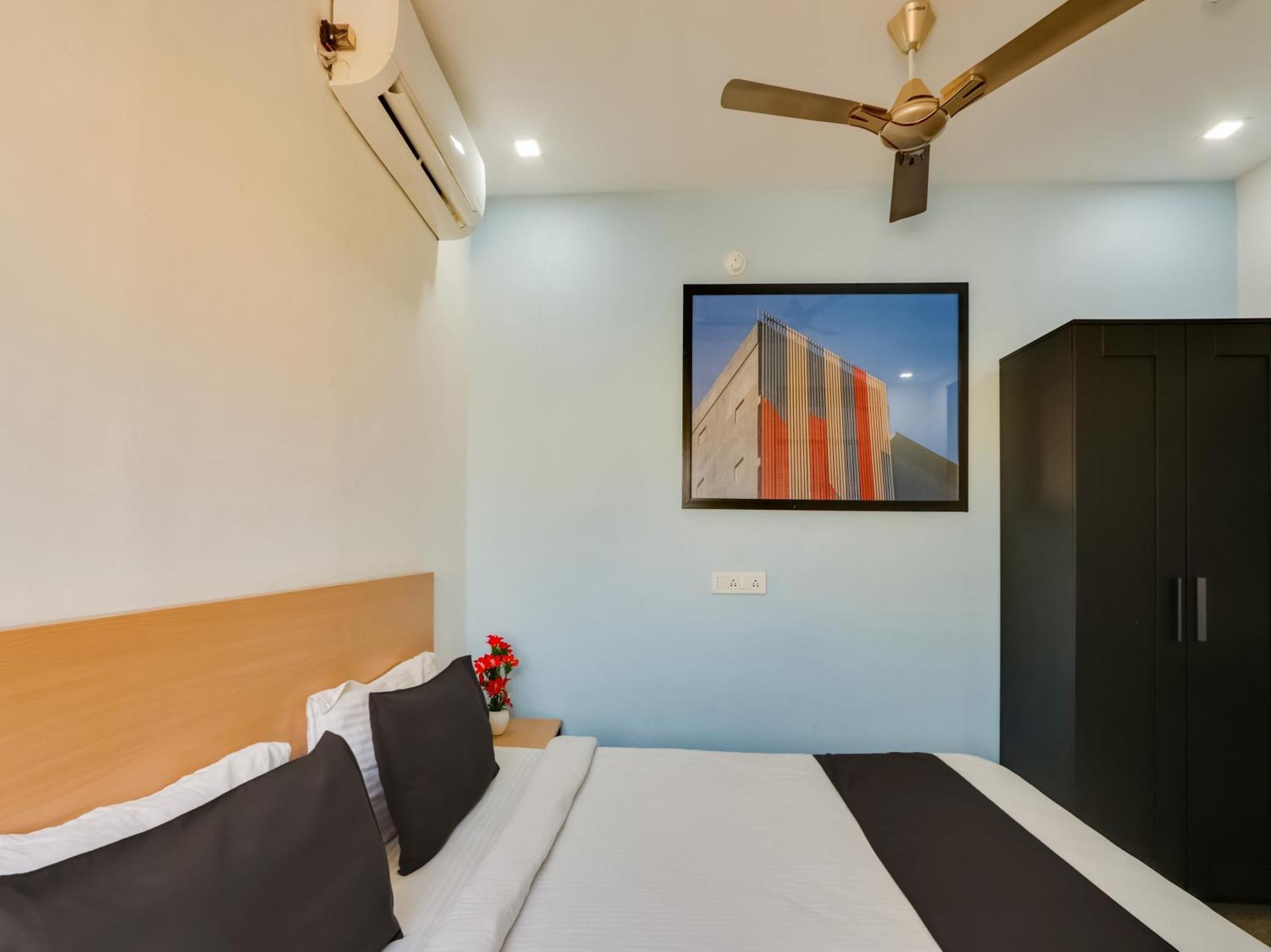 Super Townhouse Qualia Prime Hotel Near Nexus Mall Hyderabad Exteriör bild